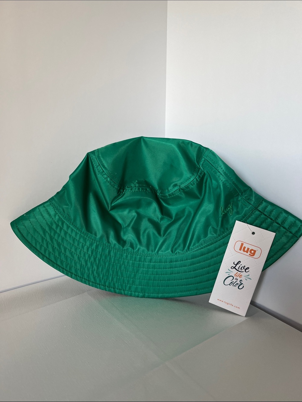 LUG - Canopy Bucket Hat in Reversible Kelly Green/Bouquet Cream